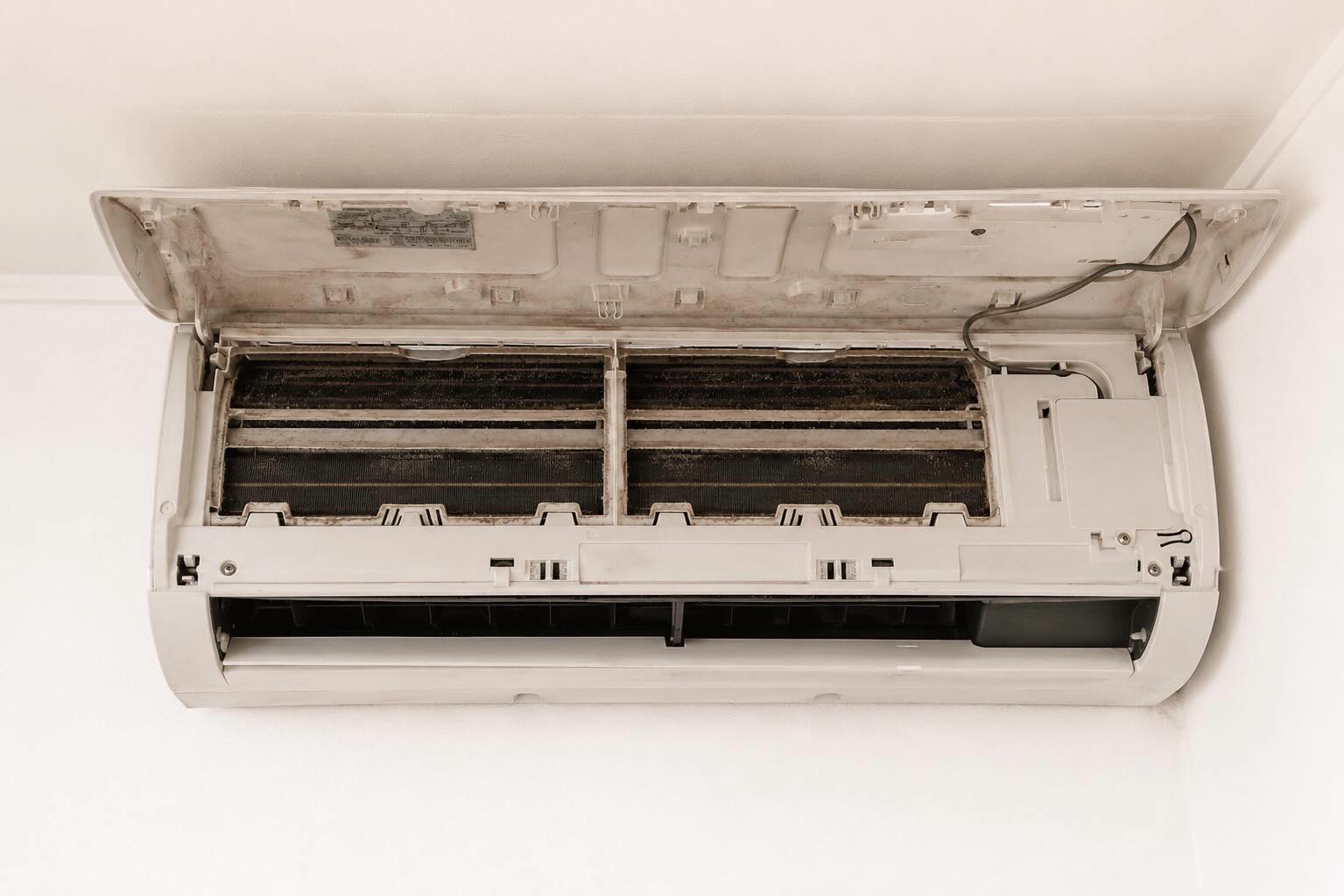 Dirty AC unit before cleaning